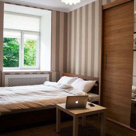 Charming City Center Flat L Self Check-In 키예프 외부 사진