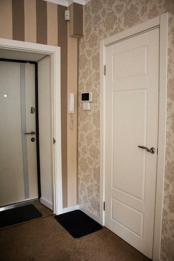 Charming City Center Flat L Self Check-In 키예프 외부 사진