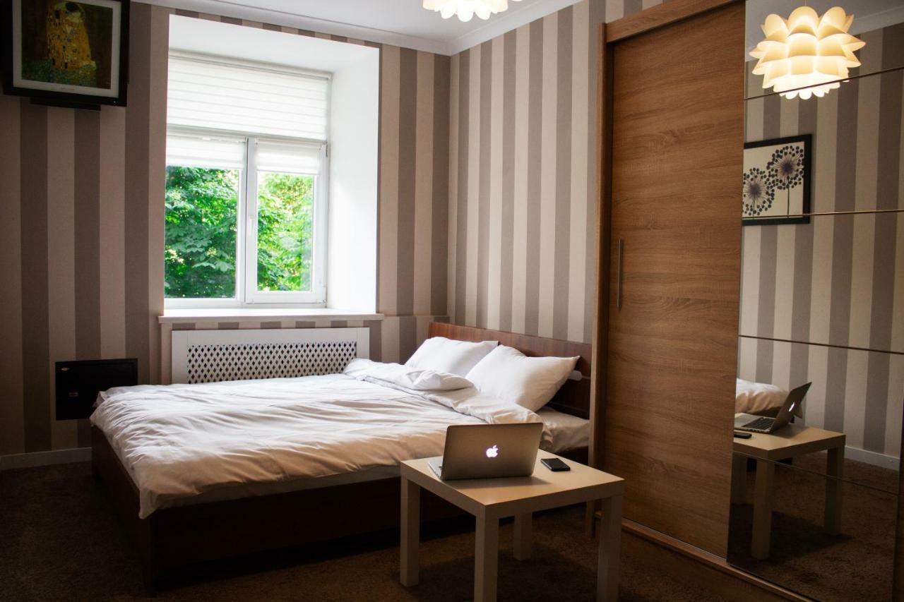 Charming City Center Flat L Self Check-In 키예프 외부 사진